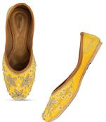 Yellow dabka flats