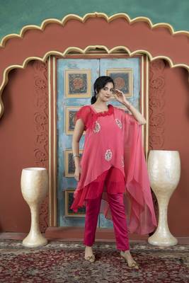 Light-pink georgette embroidered asymmetrical kurta & 3