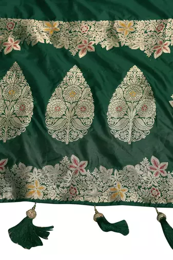 Green banarasi soft silk blend woven jacquard saree with blouse piece