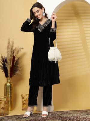 dangle white & silver striped embellished faux silk potli 9