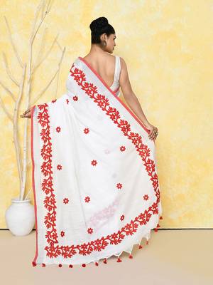 white exclusive applique saree with blouse piece 4