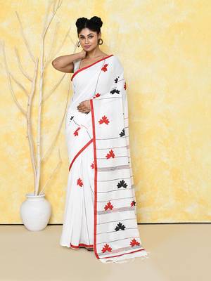 white exclusive applique saree with blouse piece 1