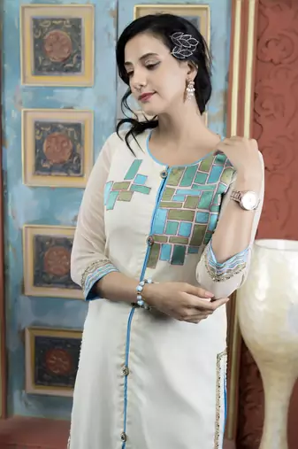 Cream georgette embroidered straight cut kurta & culottes set
