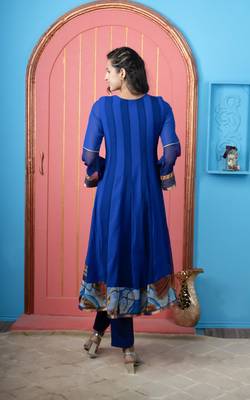 Royal-blue georgette embroidered anarkali kurta & pants set 4