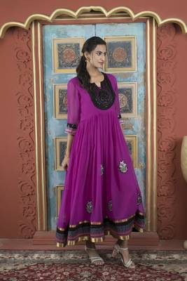 Pink georgette embroidered a line kurta & pants set 3