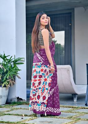 Wine printed cotton saree with blouse piece 3