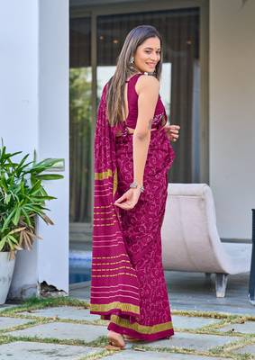 Wine printed cotton saree with blouse piece 3