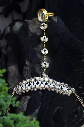 Pink wink bracelet