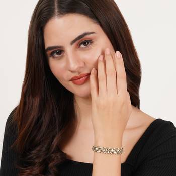 Golden triangle kundan with white pearls adjustable bracelet 2