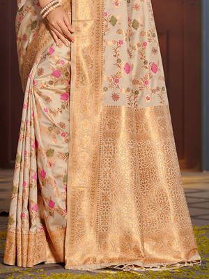 white Banarasi Silk woven zari work tassel saree 4