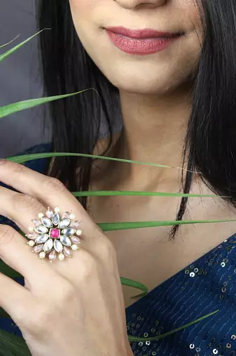 Pearl twirl pink ring