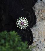 Pearl twirl green ring