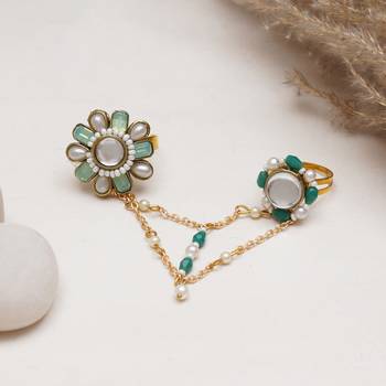 Garden green two-finger ring 1
