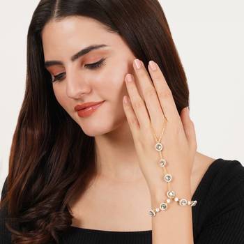 Golden round kundan with white pearls adjustable hathphool bracelet 2