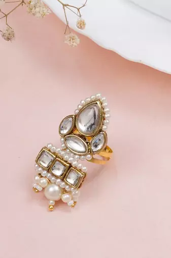 Divine kundan ring