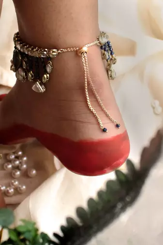 Blue hues anklet