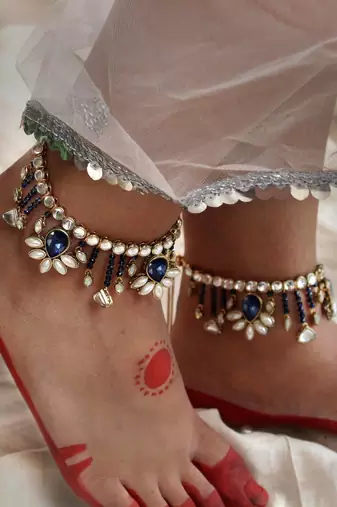 Blue hues anklet