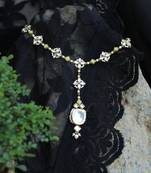 Minty winty maangtika