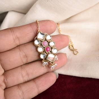 Enamoured kundan mangtikka 4