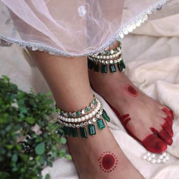 Green glass stone kundan adjustable anklet - set of 2 pieces 1