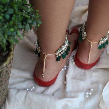 Green glass stone kundan adjustable anklet - set of 2 pieces 2