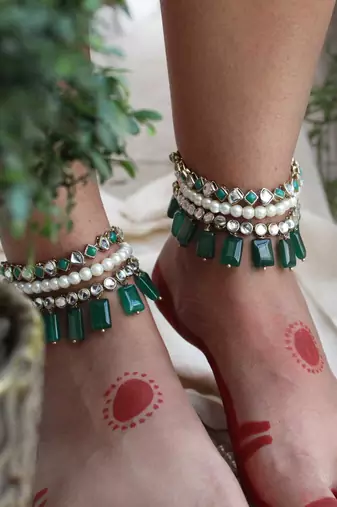 Green glass stone kundan adjustable anklet - set of 2 pieces