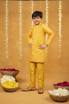 Yellow kurta with golden buti and pant 4