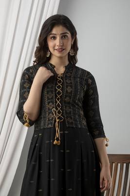 Jaipurite women's cotton printed jacketed anarkali kurti in black 5