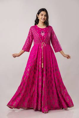 Jaipurite women's embroidered anarkali long magenta kurti in rayon  (  kurti for women, women kurtis, wedding kurtis ) 1