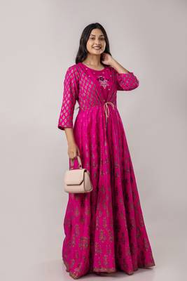 Jaipurite women's embroidered anarkali long magenta kurti in rayon  (  kurti for women, women kurtis, wedding kurtis ) 4