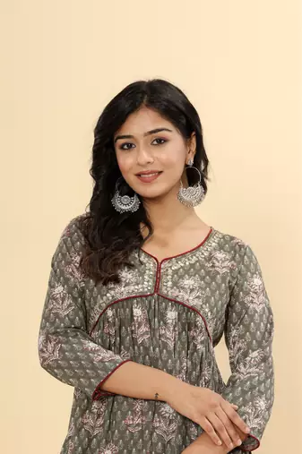 Jaipurite women's embellished viscose rayon anarkali kurti
