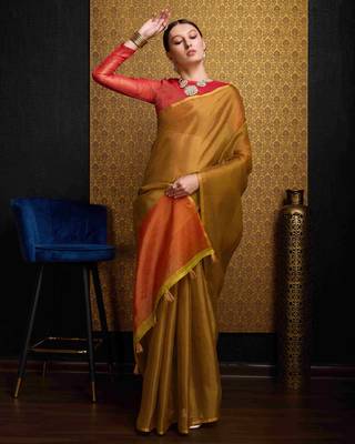Golden Blend Linen Tissue Contrust Pallu Saree With Blouse 1