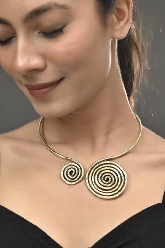 Gold-toned spiral choker necklace for women