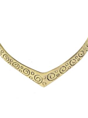 Gold plated v-shaped necklace with intricate swirl patterns for women 4