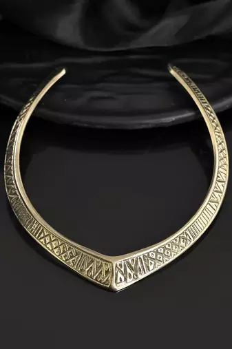 Gold plated  v-shaped necklace for women