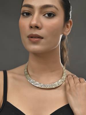 Gold plated spiral necklace for women 1