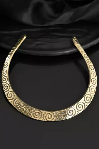 Gold plated spiral necklace for women