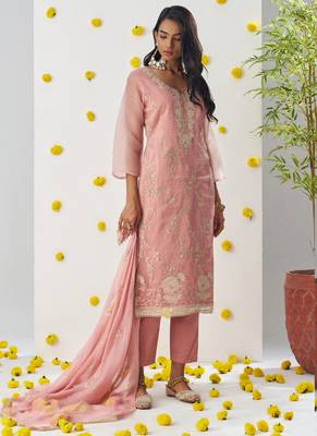 Light peach organza embroidered salwar suuit 4