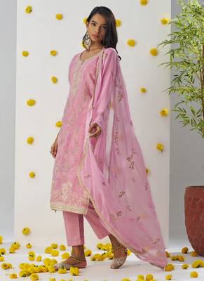 Baby pink organza embroidered salwar suuit 5