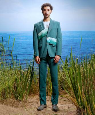 Ch  teau peaks hand-painted ceremonial suit 1