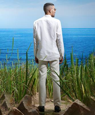 Floral odyssey embroidered linen shirt 2