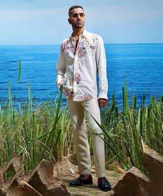 Floral odyssey embroidered linen shirt 3
