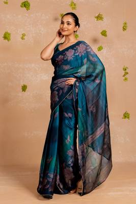 White chiffon abstract warli print  saree with unstitched blouse piece 3