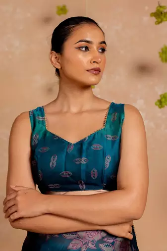 White chiffon abstract warli print  saree with unstitched blouse piece