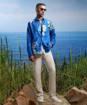 Blue crane tapestry embroidered  linen shirt 1