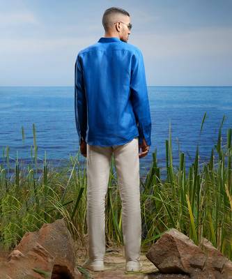 Blue crane tapestry embroidered  linen shirt 3