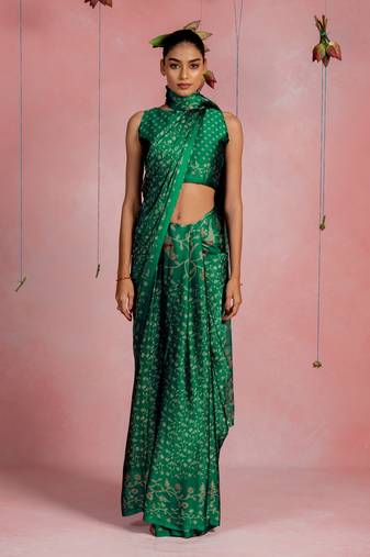 Dark green chiffon floral print  saree with unstitched blouse piece