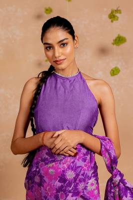 Purple chiffon floral print lace border saree with unstitched blouse piece 5