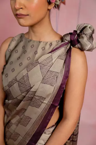 Dusty beige chiffon geometric paisley print  saree with unstitched blouse piece