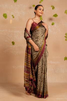 Dark dusty biege chiffon warli print  saree with unstitched blouse piece 2